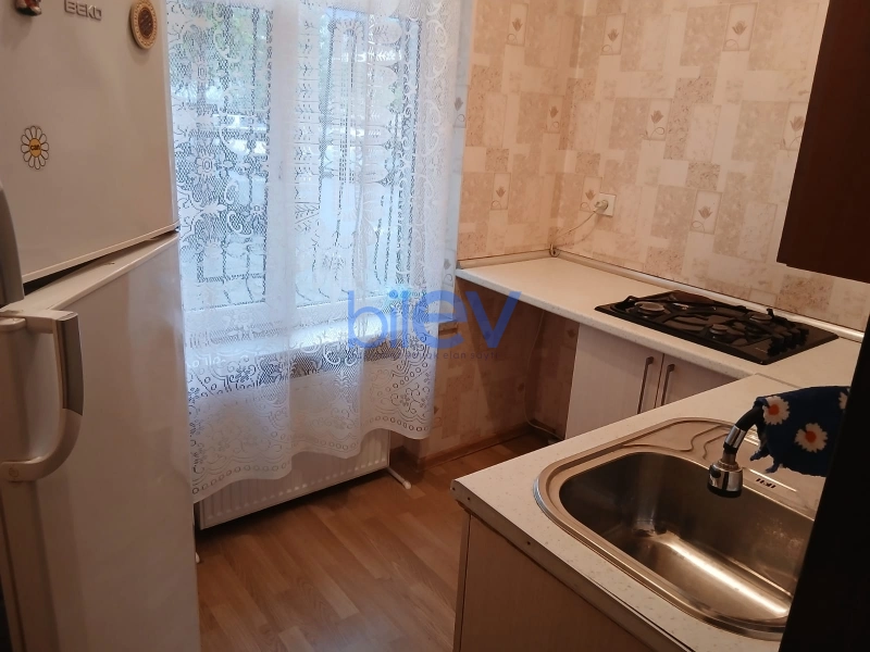 Aylıq Kirayə 3 otaqlı Köhnə Tikili bina evi  70m², Bakı