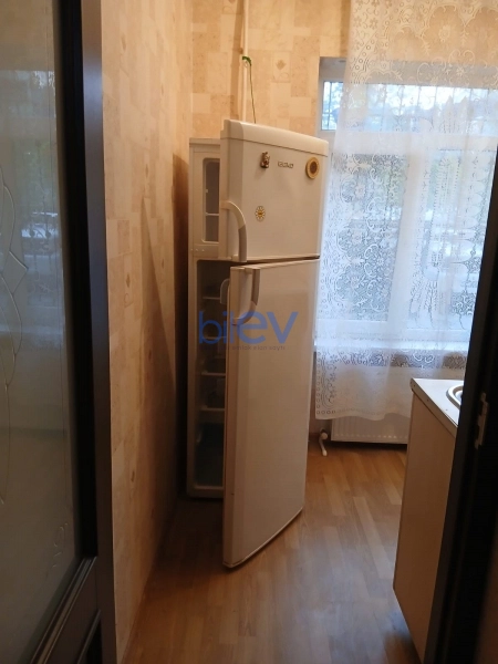 Aylıq Kirayə 3 otaqlı Köhnə Tikili bina evi  70m², Bakı