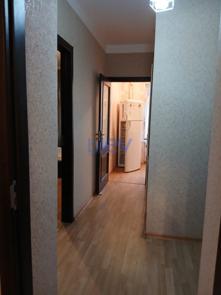 Aylıq Kirayə 3 otaqlı Köhnə Tikili bina evi  70m², Bakı