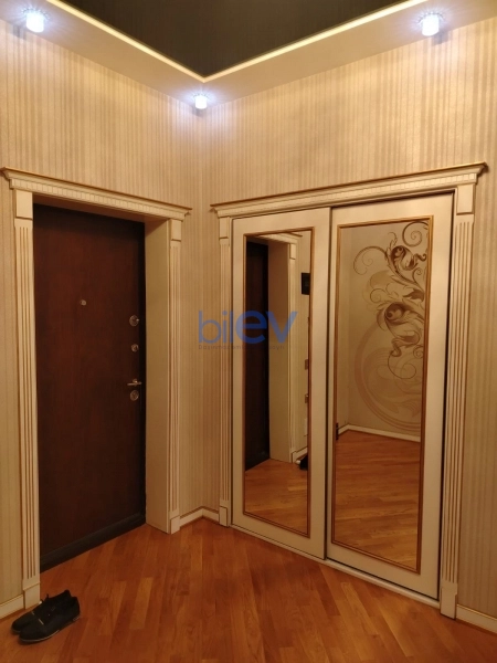 Aylıq Kirayə 3 otaqlı Yeni Tikili bina evi  120m², Bakı