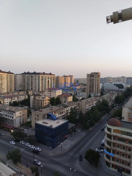 Aylıq Kirayə 3 otaqlı Yeni Tikili bina evi  120m², Bakı