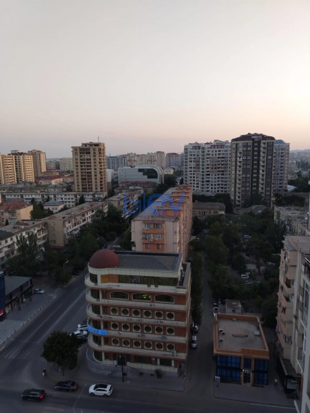 Aylıq Kirayə 3 otaqlı Yeni Tikili bina evi  120m², Bakı