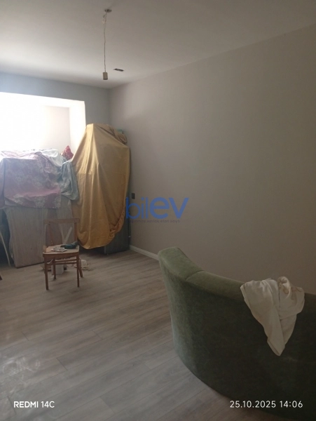 Satış 3 otaqlı Köhnə Tikili bina evi  83m², Sumqayıt