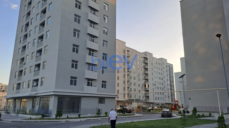 Günlük Kirayə 3 otaqlı Yeni Tikili bina evi  76m², Bakı