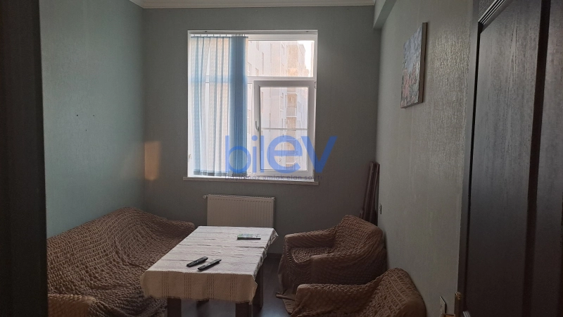 Günlük Kirayə 3 otaqlı Yeni Tikili bina evi  76m², Bakı