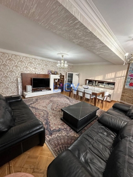 Aylıq Kirayə 3 otaqlı Yeni Tikili bina evi  90m², Bakı