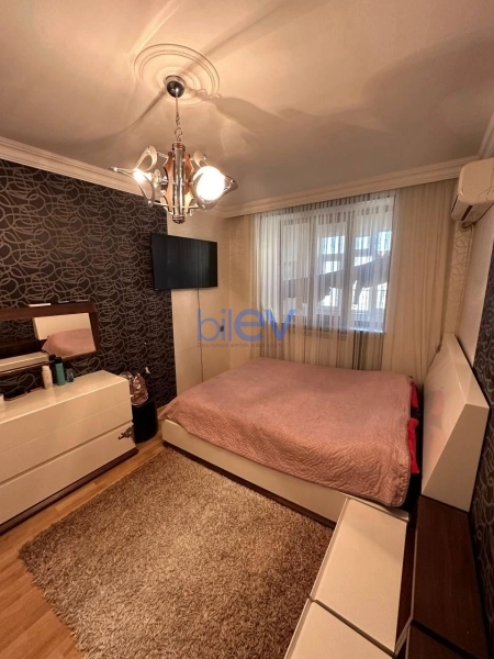 Aylıq Kirayə 3 otaqlı Yeni Tikili bina evi  90m², Bakı