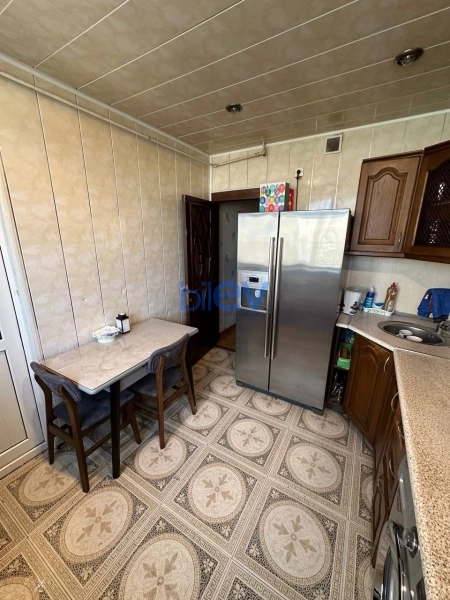Aylıq Kirayə 3 otaqlı Yeni Tikili bina evi  90m², Bakı