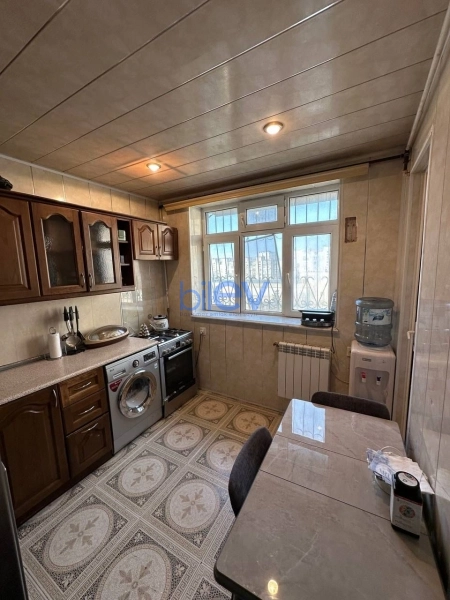 Aylıq Kirayə 3 otaqlı Yeni Tikili bina evi  90m², Bakı