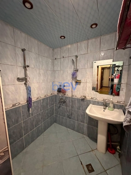Aylıq Kirayə 3 otaqlı Yeni Tikili bina evi  90m², Bakı