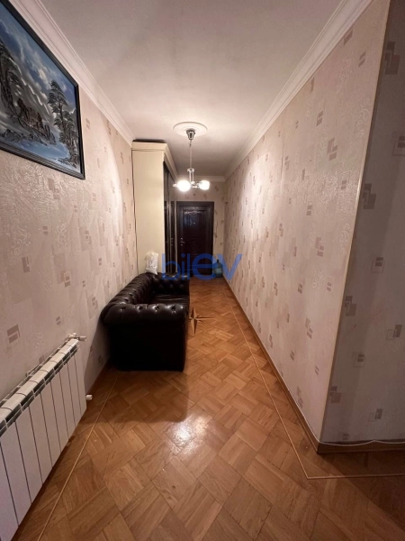 Aylıq Kirayə 3 otaqlı Yeni Tikili bina evi  90m², Bakı