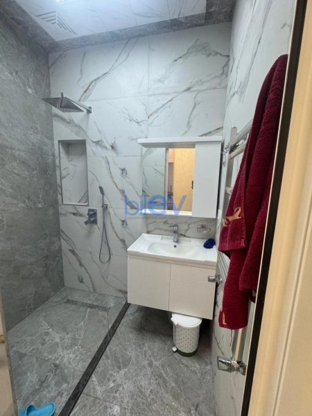 Aylıq Kirayə 3 otaqlı Yeni Tikili bina evi  114m², Bakı