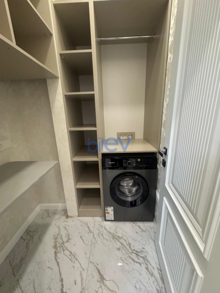 Aylıq Kirayə 3 otaqlı Yeni Tikili bina evi  114m², Bakı