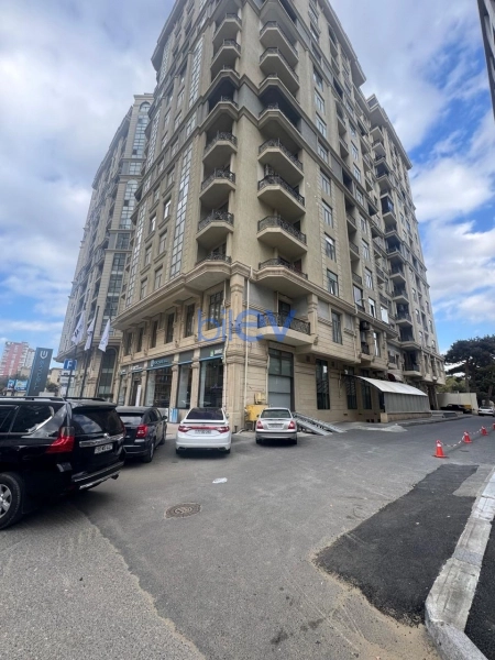 Aylıq Kirayə 3 otaqlı Yeni Tikili bina evi  114m², Bakı