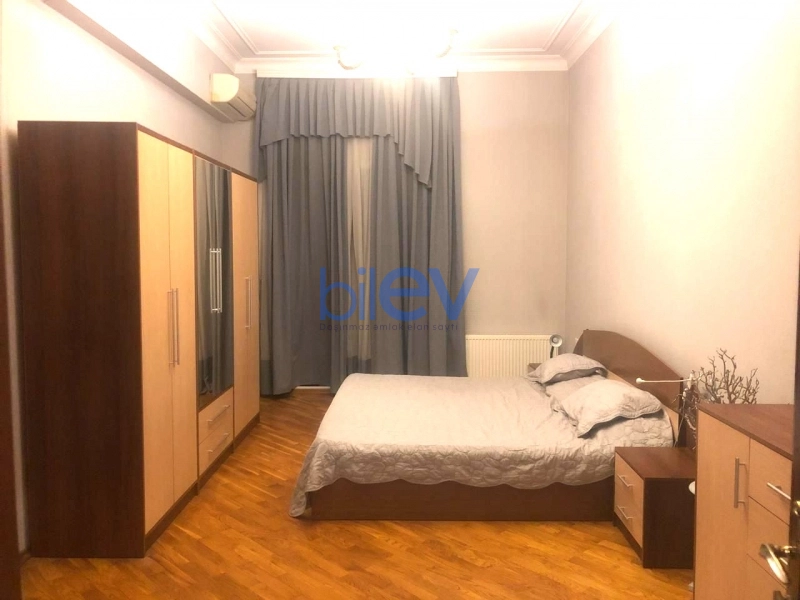 Aylıq Kirayə 3 otaqlı Yeni Tikili bina evi  155m², Bakı