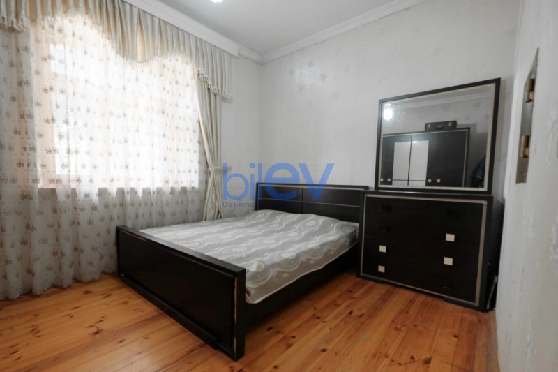 Satış 9 otaqlı Bağ evi  270m², Bakı