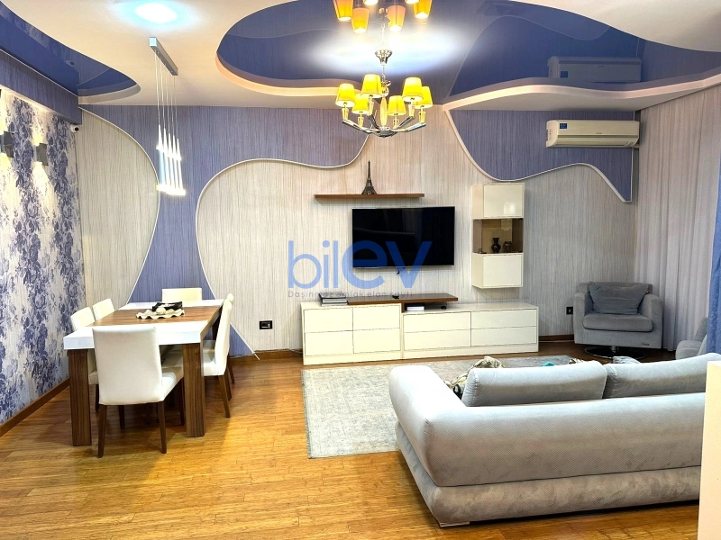 Aylıq Kirayə 3 otaqlı Yeni Tikili bina evi  130m², Bakı