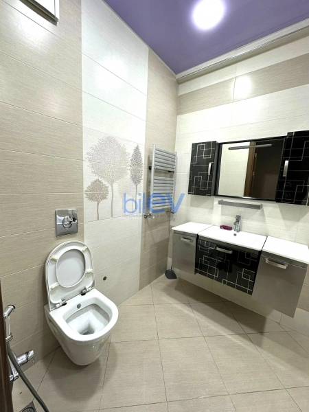 Aylıq Kirayə 3 otaqlı Yeni Tikili bina evi  130m², Bakı