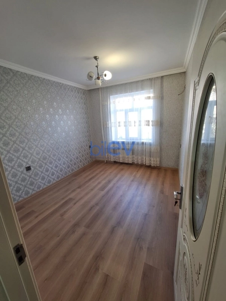 Aylıq Kirayə 3 otaqlı Köhnə Tikili bina evi  65m², Bakı