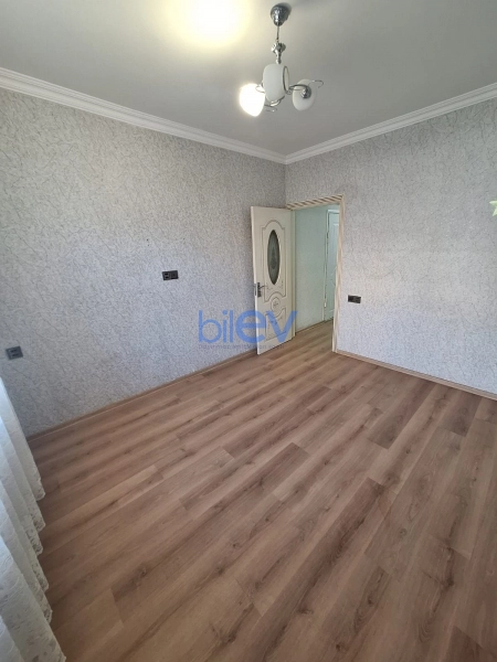 Aylıq Kirayə 3 otaqlı Köhnə Tikili bina evi  65m², Bakı