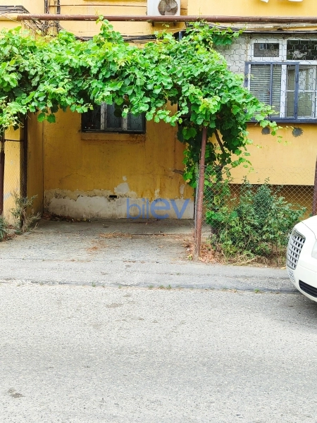 Satış 4 otaqlı Köhnə Tikili bina evi  100m², Bakı