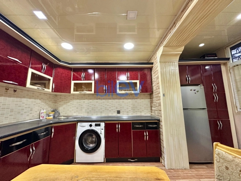 Satış 4 otaqlı Köhnə Tikili bina evi  100m², Bakı
