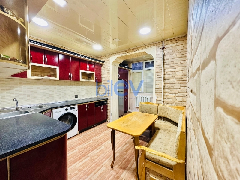 Satış 4 otaqlı Köhnə Tikili bina evi  100m², Bakı
