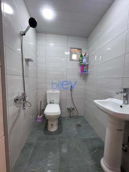 Aylıq Kirayə 2 otaqlı Köhnə Tikili bina evi  55m², Bakı