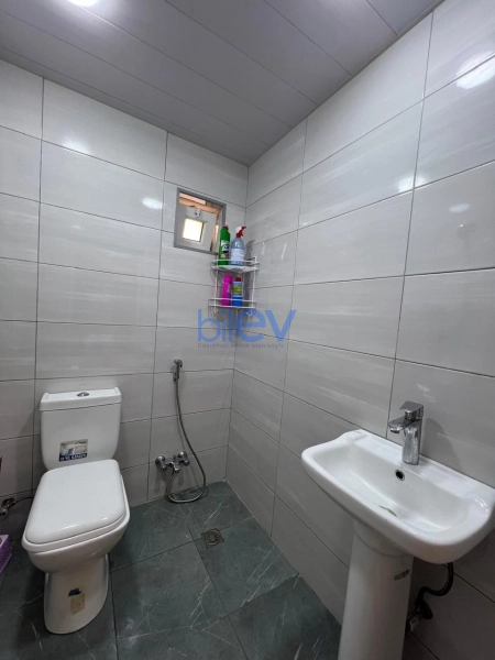 Aylıq Kirayə 2 otaqlı Köhnə Tikili bina evi  55m², Bakı