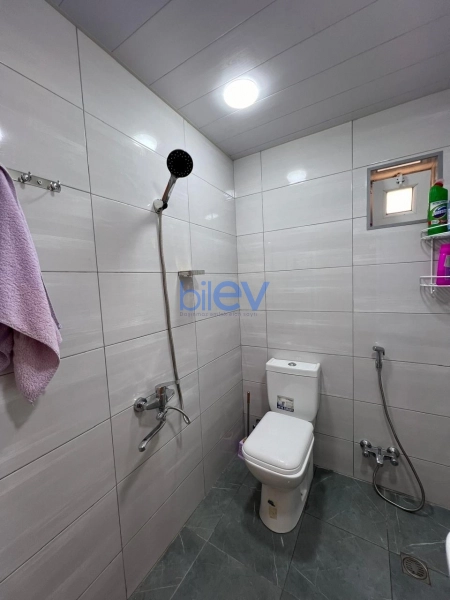 Aylıq Kirayə 2 otaqlı Köhnə Tikili bina evi  55m², Bakı