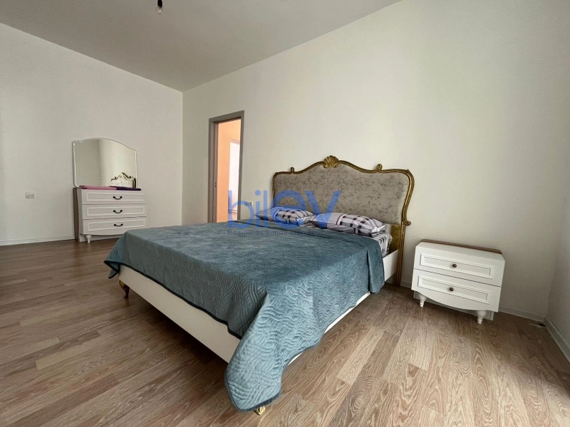 Aylıq Kirayə 3 otaqlı Köhnə Tikili bina evi  105m², Bakı