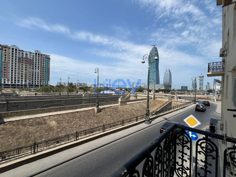 Aylıq Kirayə 3 otaqlı Köhnə Tikili bina evi  105m², Bakı