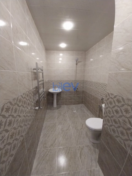 Aylıq Kirayə 2 otaqlı Yeni Tikili bina evi  80m², Bakı