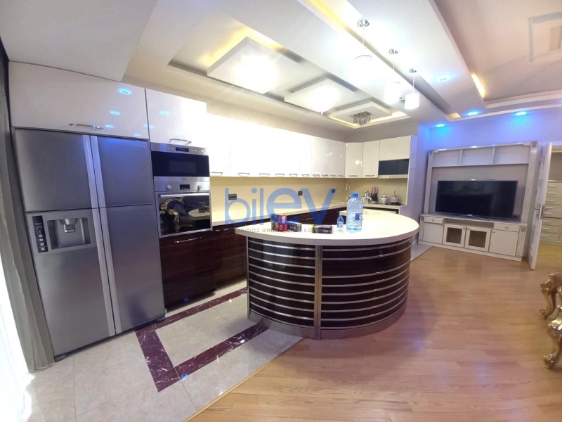 Aylıq Kirayə 3 otaqlı Yeni Tikili bina evi  110m², Bakı