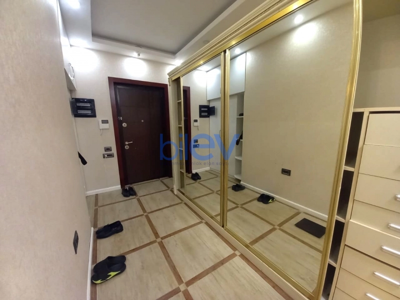 Aylıq Kirayə 3 otaqlı Yeni Tikili bina evi  110m², Bakı