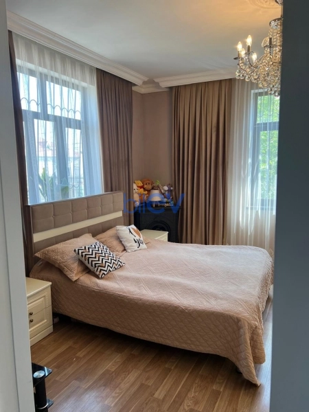 Aylıq Kirayə 2 otaqlı Köhnə Tikili bina evi  80m², Bakı