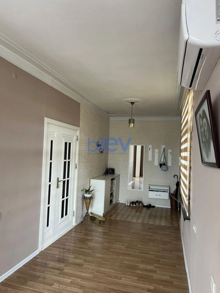 Aylıq Kirayə 2 otaqlı Köhnə Tikili bina evi  80m², Bakı