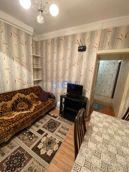 Aylıq Kirayə 2 otaqlı Köhnə Tikili bina evi  40m², Bakı