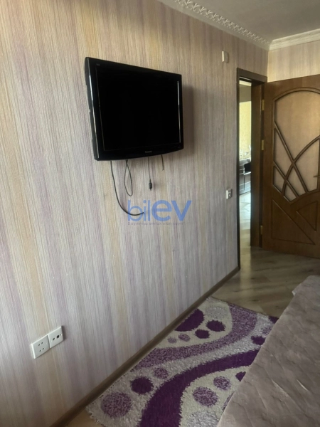 Aylıq Kirayə 3 otaqlı Köhnə Tikili bina evi  70m², Bakı