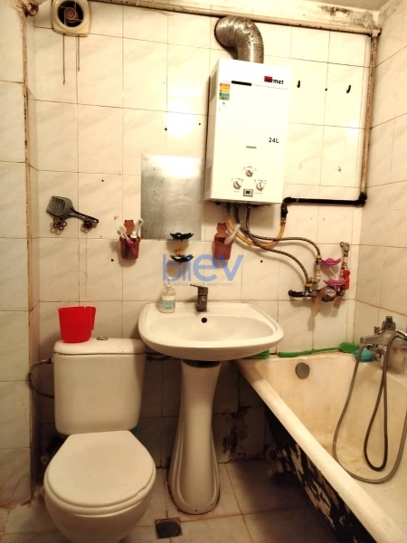 Aylıq Kirayə 2 otaqlı Köhnə Tikili bina evi  45m², Bakı
