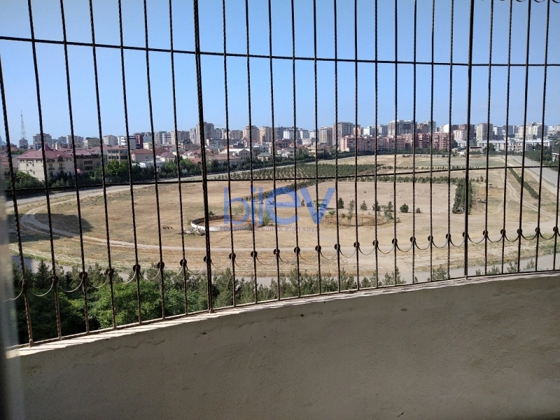 Aylıq Kirayə 3 otaqlı Yeni Tikili bina evi  130m², Bakı
