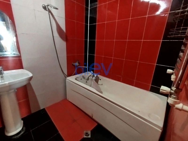 Aylıq Kirayə 2 otaqlı Yeni Tikili bina evi  90m², Bakı