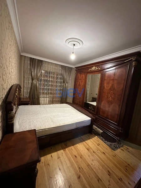 Aylıq Kirayə 4 otaqlı Köhnə Tikili bina evi  90m², Bakı