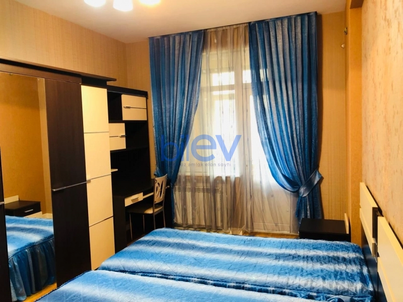 Aylıq Kirayə 3 otaqlı Yeni Tikili bina evi  120m², Bakı