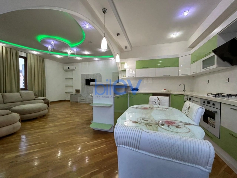 Aylıq Kirayə 2 otaqlı Yeni Tikili bina evi  90m², Bakı