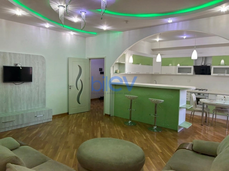 Aylıq Kirayə 2 otaqlı Yeni Tikili bina evi  90m², Bakı