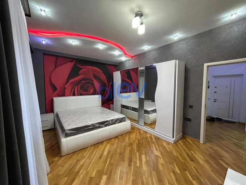 Aylıq Kirayə 2 otaqlı Yeni Tikili bina evi  90m², Bakı