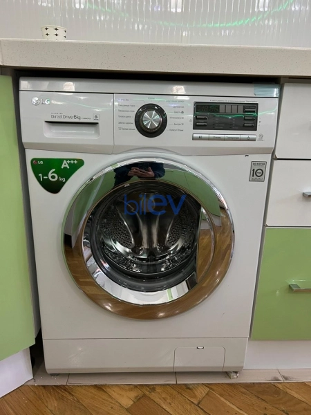 Aylıq Kirayə 2 otaqlı Yeni Tikili bina evi  90m², Bakı
