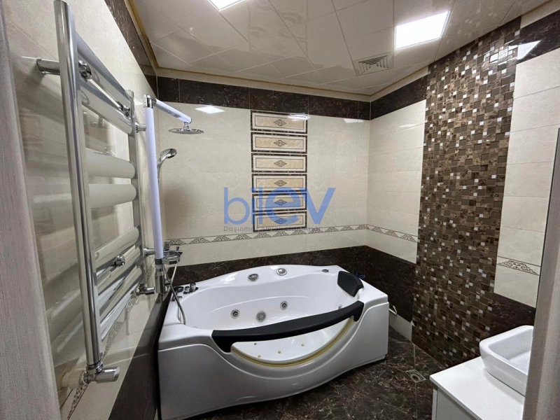 Aylıq Kirayə 2 otaqlı Yeni Tikili bina evi  90m², Bakı