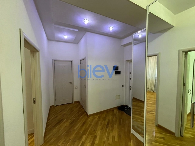 Aylıq Kirayə 2 otaqlı Yeni Tikili bina evi  90m², Bakı